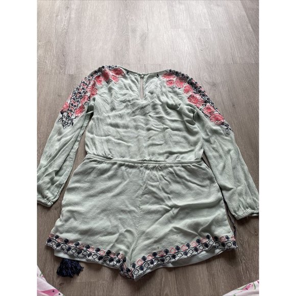 Altar’d State Long Sleeve Teal Embroidered Romper Size‎ Medium - Picture 9 of 11